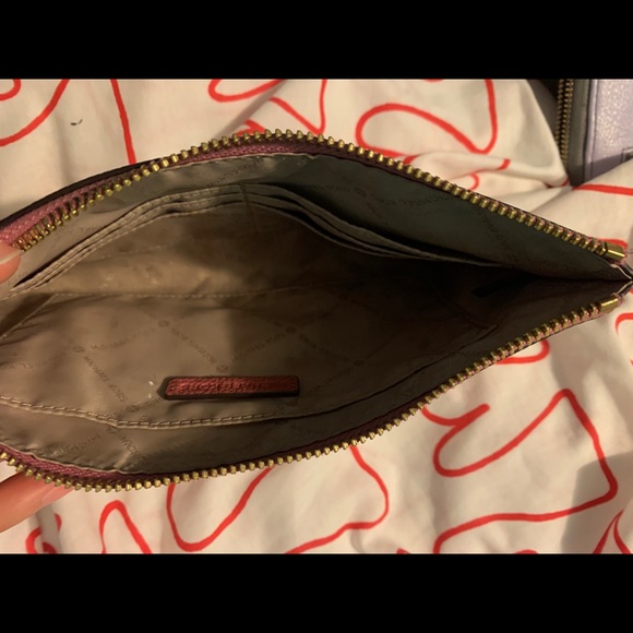 Michael Kors wallet - Picture 2 of 2